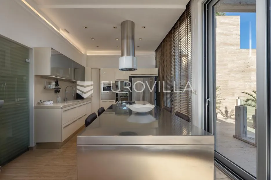 dubrovnik, penthouse s vanjskim bazenom na iznimnoj lokaciji - slika 17