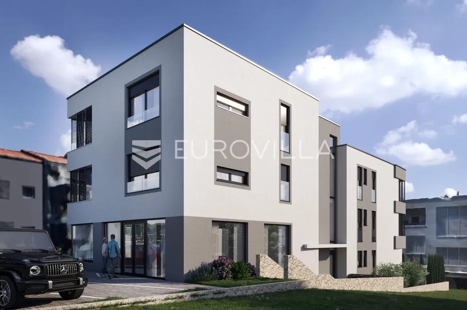 Zadar, Belafuža, Poslovni prostor za prodaju u modernoj zgradi, neto korisne površine 78,89 m²