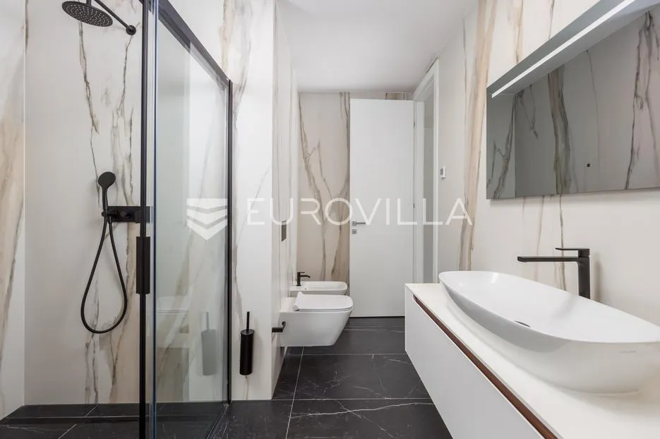 opatija, atraktivan penthouse s bazenom nkp 367 m2 novogradnja - slika 30
