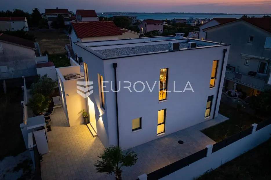 zadar, vrsi, predivna samostojeća novoizgrađena vila/kuća s bazenom - slika 50