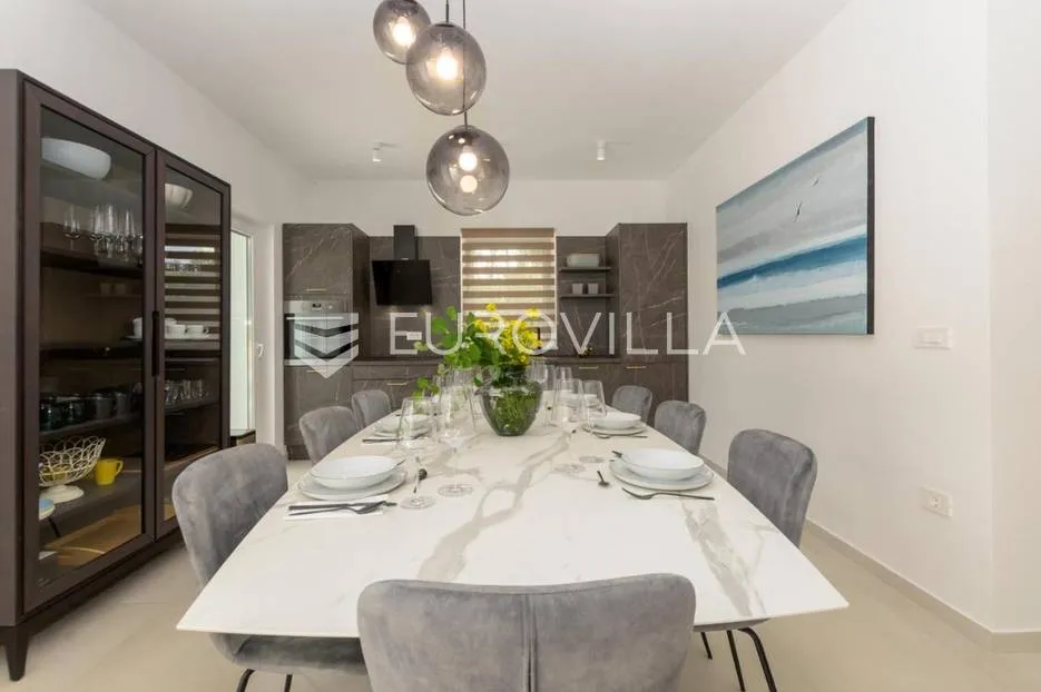 istra, žminj, prekrasna vila od 160 m2, na velikoj okućnici od 1100 m2 - slika 6