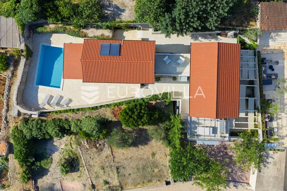 hvar, vrboska, predivna kamena vila u blizini mora - slika 2