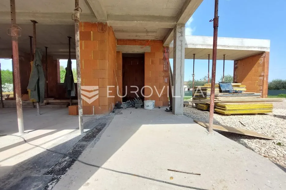 istra, pula, loborika, moderna dvojna kuća - slika 2