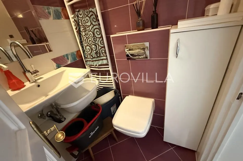 osijek, centar grada, uređen 3, soban stan površine 86 m² na 1. katu - slika 10