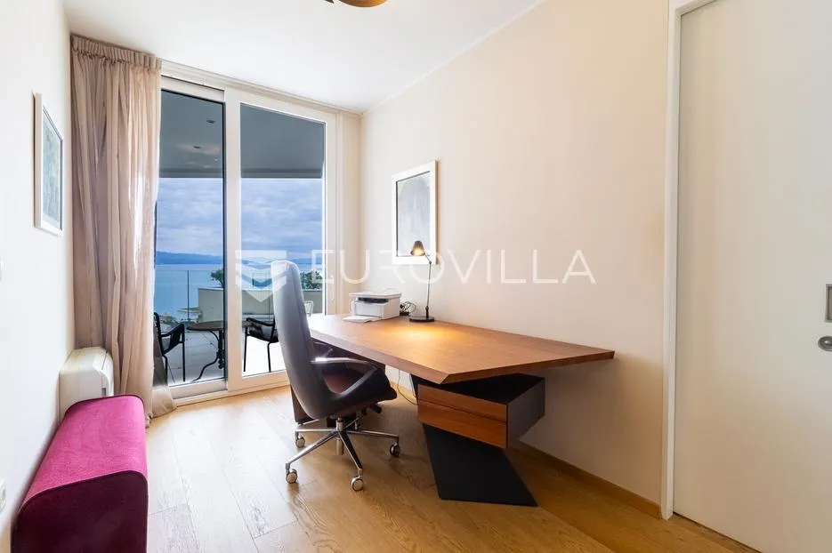 opatija, volosko, luksuzan penthaus 267 m², krovna terasa s jacuzzijem - slika 30