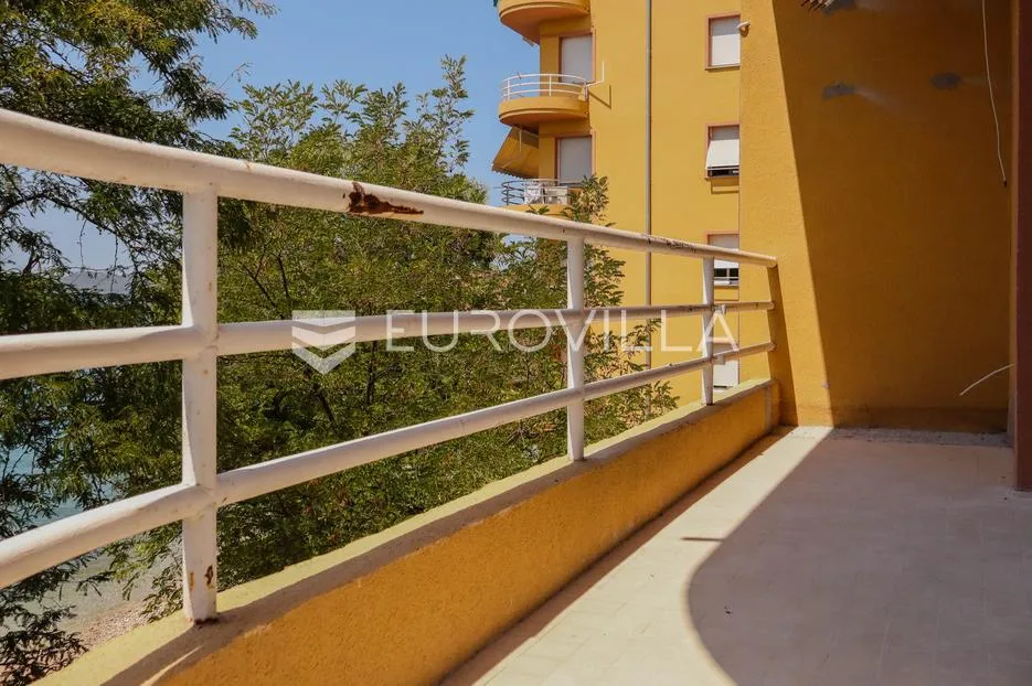 zadar, centar, kolovare prekrasan stan prvi red do mora s garažom i parking mjestom 135 m² - slika 13
