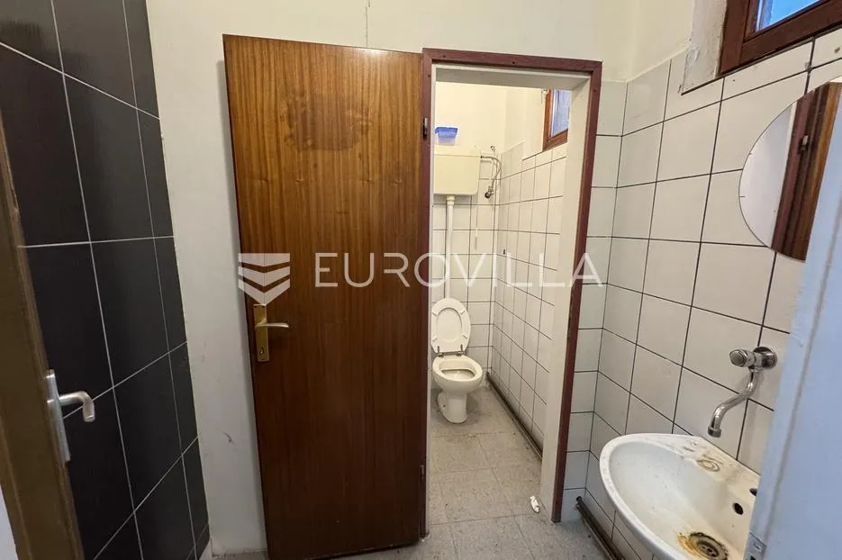 đakovo, centar, poslovni prostor 250 m2, odlična lokacija - slika 10