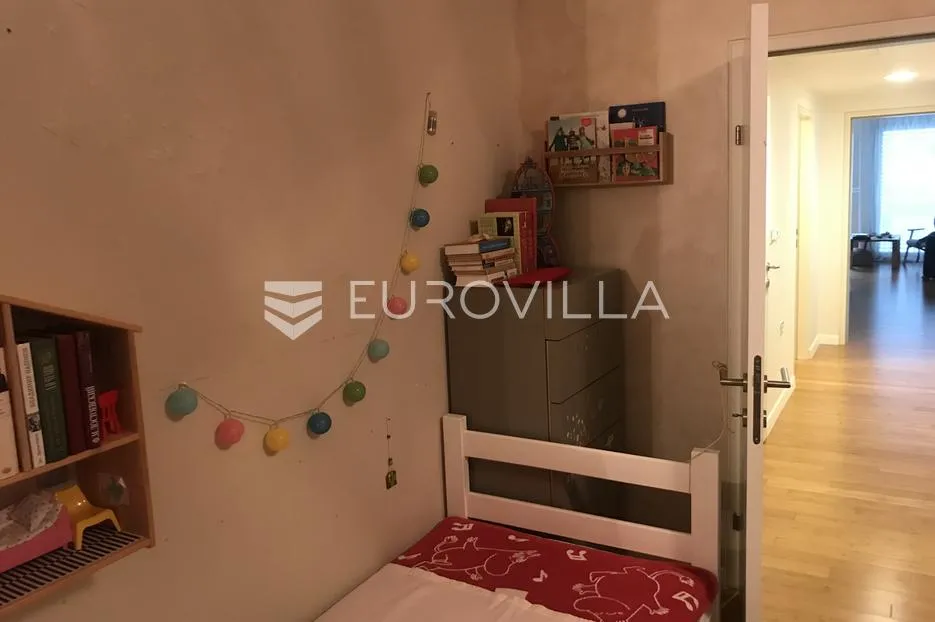 istra, rovinj, luksuzni penthouse nkp 186m2 na super lokaciji s dva garažna mjesta - slika 24