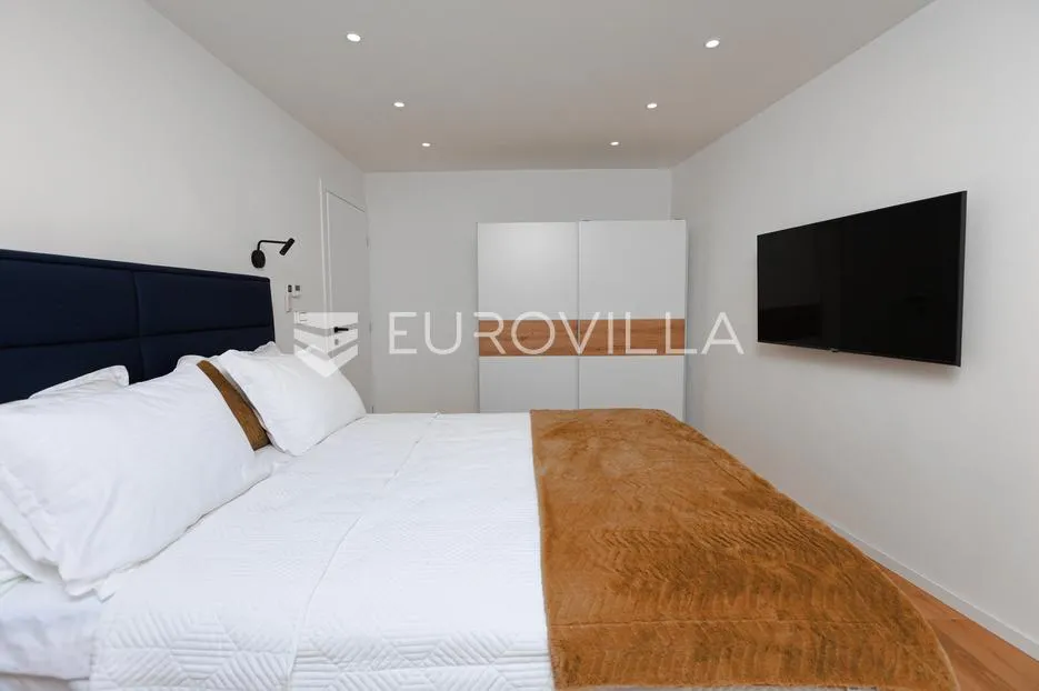 rijeka, kostrena, paveki villa s 2 stana, pomoćnim objektom i bazenom, 279 m² - slika 42