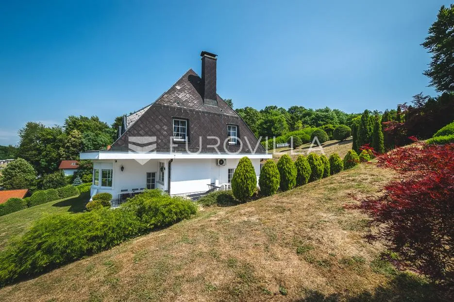 donja pušća, jedinstvena obiteljska villa, parcela 5000 m² - slika 81