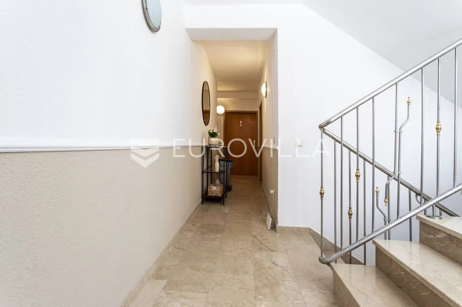 trogir, prekrasan hotel 2.408,84 m² sa pogledom na more - slika 20