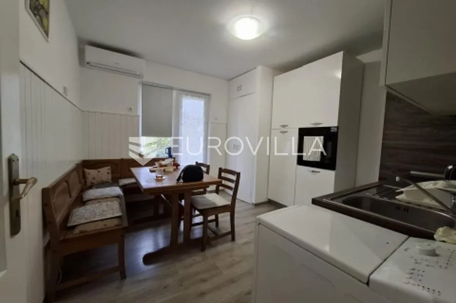 lovran, adaptiran stan, 57 m², pogled, garaža - slika 2