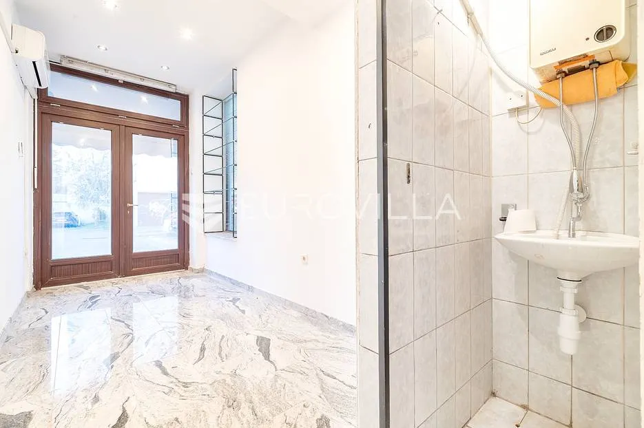 zagreb, trnje, ulični poslovni prostor 11 m² - slika 2