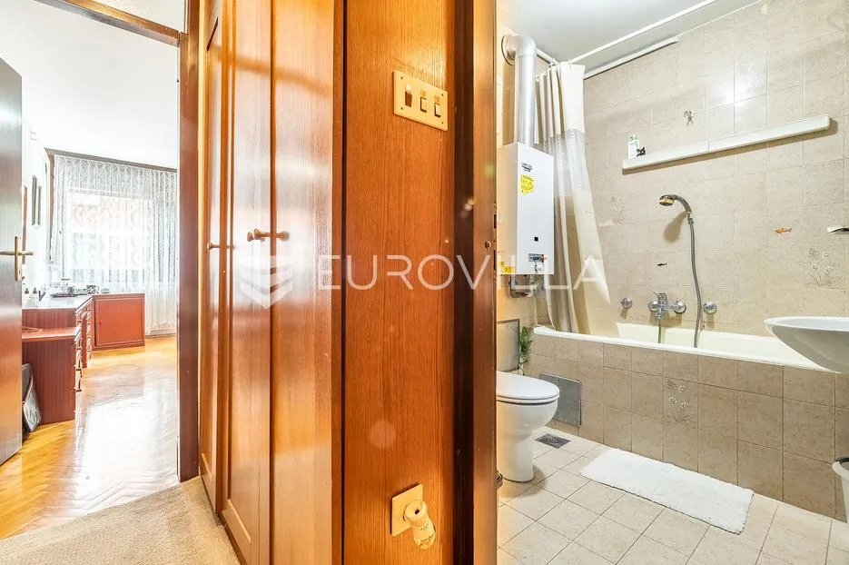 zagreb, maksimir, komforan četverosoban stan 120 m² - slika 7