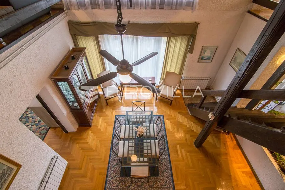 zagreb, tuškanac dvoetažan stan 200 m² - slika 12