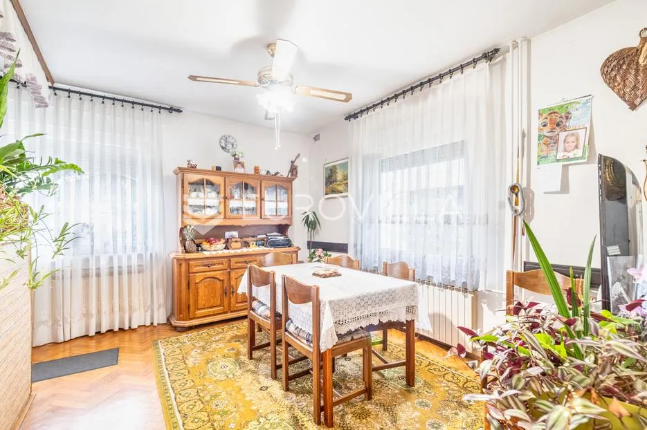 velika gorica, funkcionalna kuća 400 m2 - slika 2