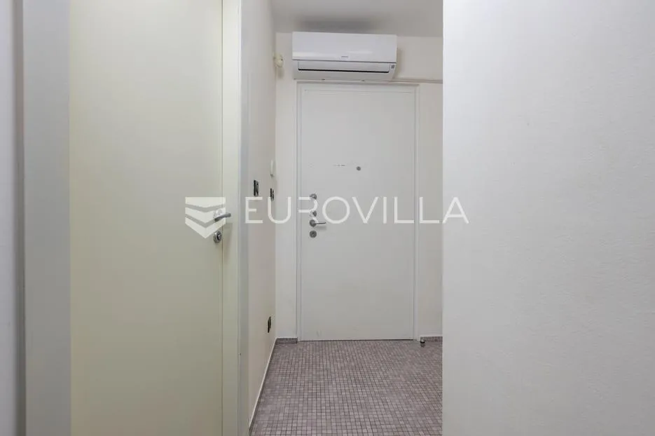 rijeka, centar, odličan trosoban stan 60 m² s garažnim parkirnim mjestom - slika 11