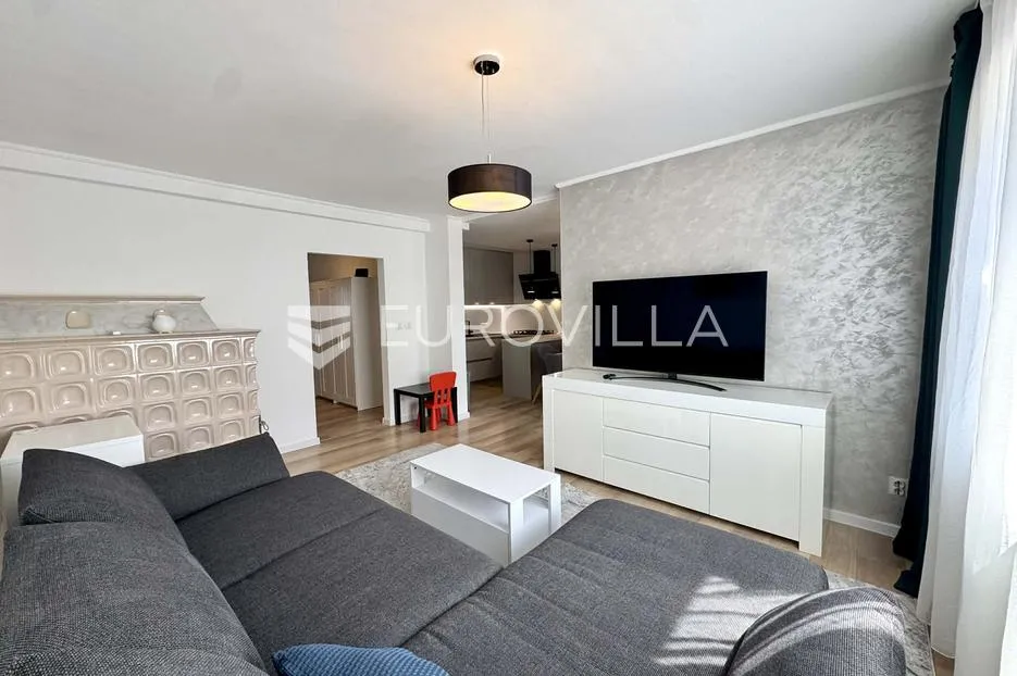 pula, šijana, kompletno renoviran i namješten stan na odličnoj lokaciji - slika 3