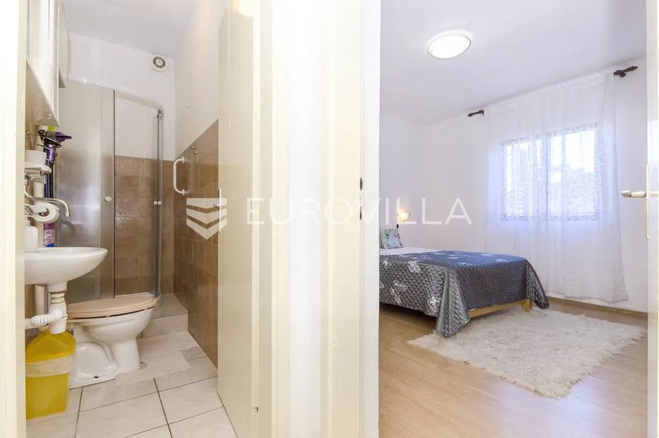 supetar, apartmanska kuća blizu mora - slika 12