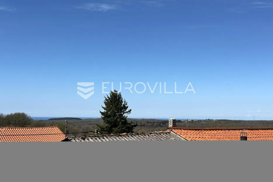 istra, višnjan, okolica, autentična kamena kuća s velikim građevinskim zemljištem i ogromnim potenc - slika 18