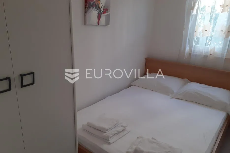 rogoznica, dva stana nadomak mora - slika 10