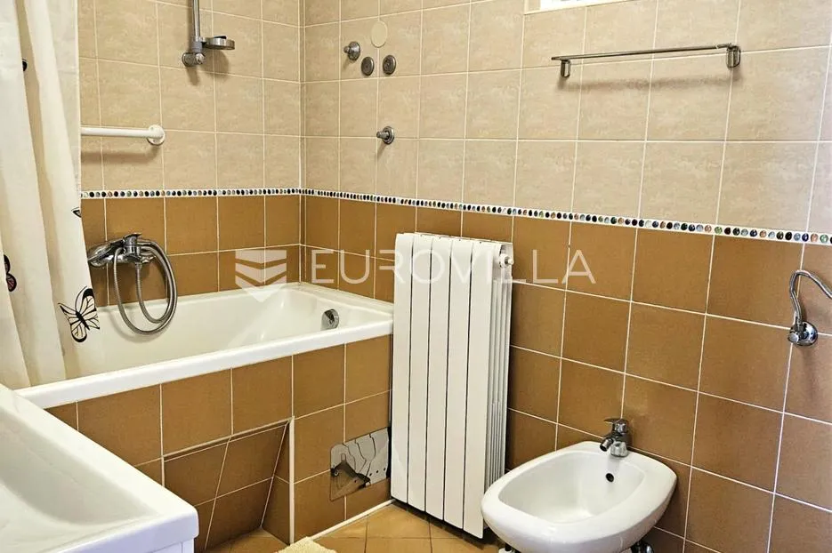 pješčana uvala, pula, kuća s bazenom, pogledom na more i posebnim vrtom, 300m od plaže - slika 23