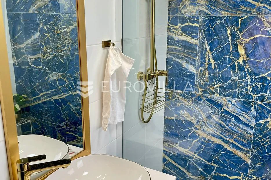 ogulin, zagorje, kuća 350 m², novouređena - slika 16