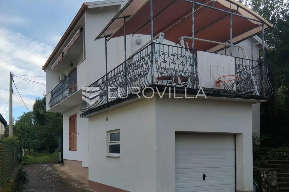 lovran, šarmantna samostojeća kuća sa dva stana - slika 7