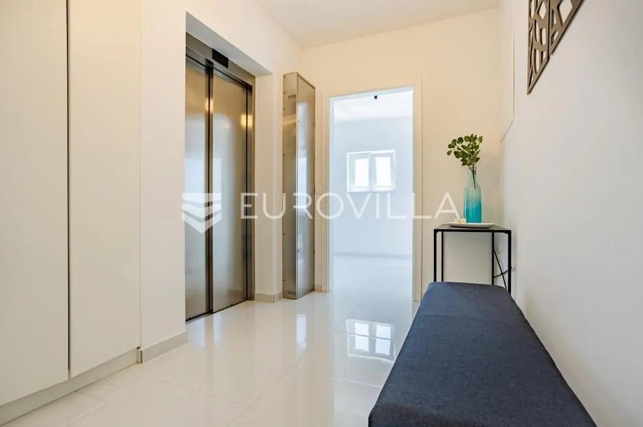 zadar, maslenica, luksuzna villa kraj mora - slika 11
