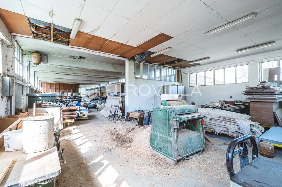 hrvatska kostajnica, industrijsko, proizvodno, uredska hala 914,29 m² na parceli 1417 m² - slika 6