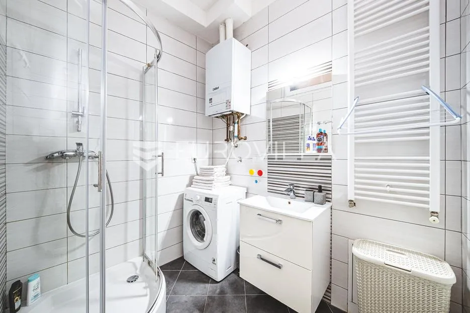 zagreb, petrova, prekrasan dvosoban stan 50 m² - slika 6