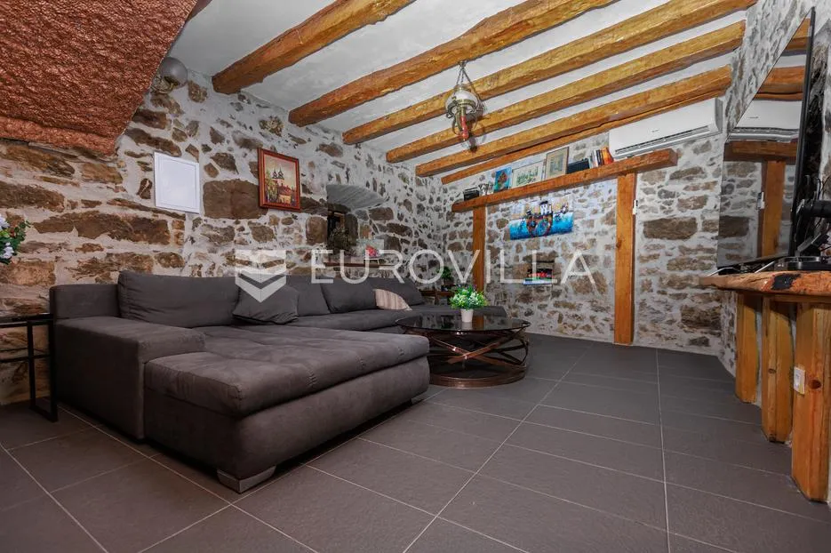 vinodolska općina, tribalj, autentična kamena vila s bazenom - slika 5