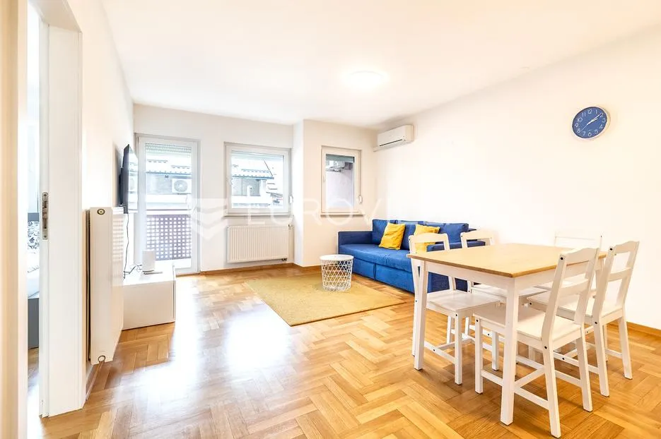 zagreb, trešnjevka, prekrasan trosoban stan 68 m², loggia - slika 2