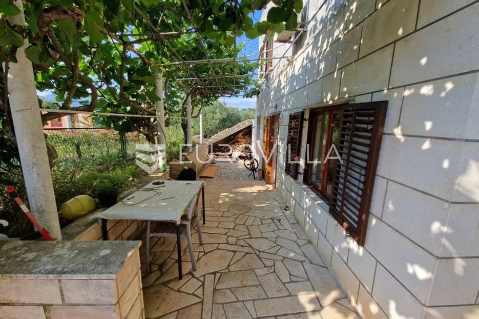 korčula, lumbarda, kuća na atraktivnoj lokaciji - slika 9
