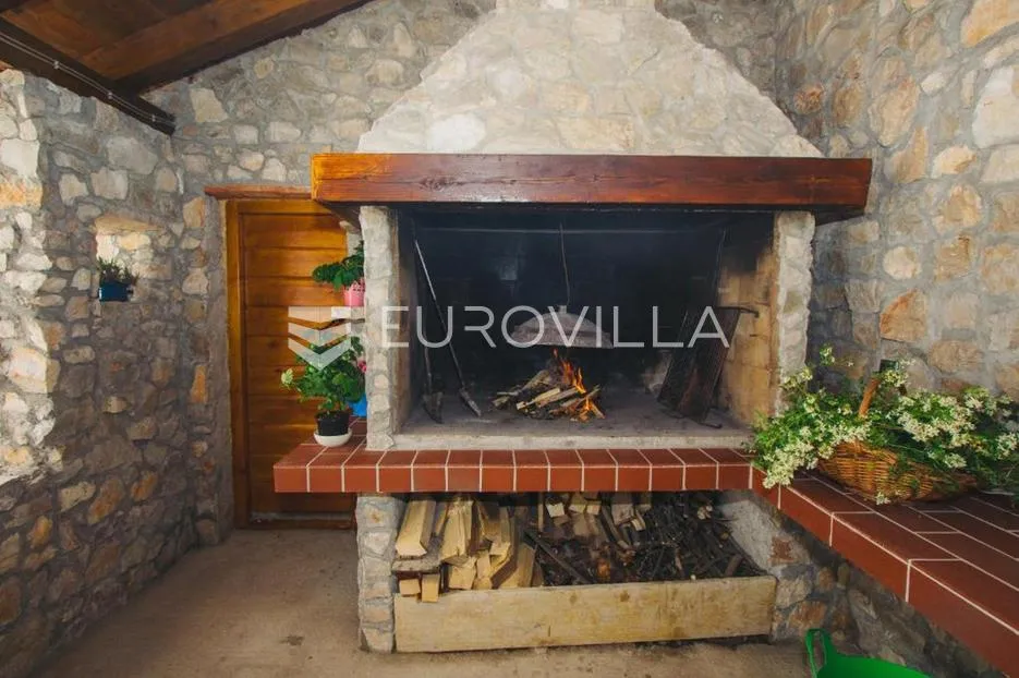 kaprije, prekrasna kuća s apartmanima, 180 m² - slika 33