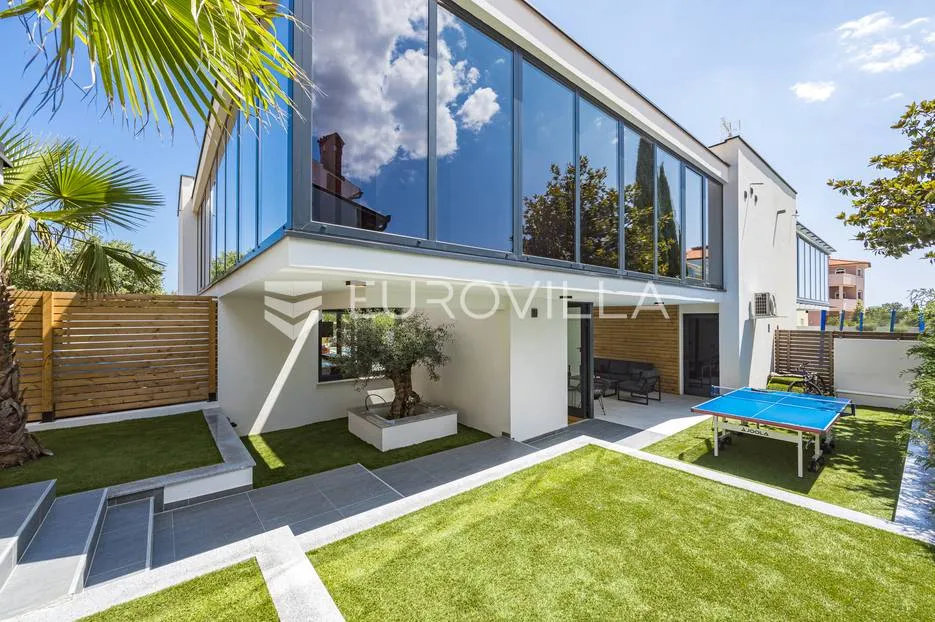istra, medulin, prekrasna moderna dvojna vila nkp 220m2 - slika 37