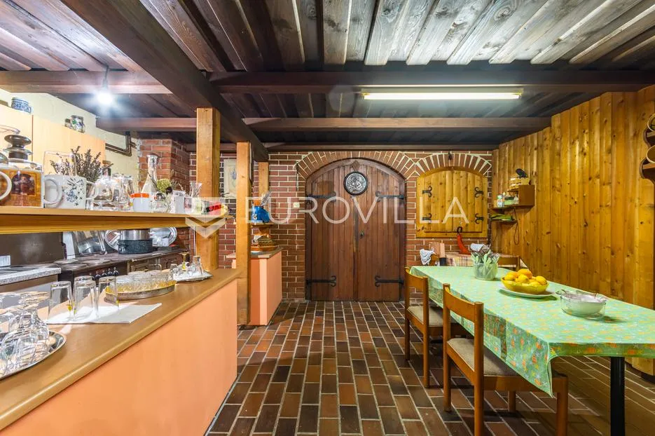 gornji kneginec, varaždin breg, kuća s potencijalom površine 164 m² - slika 2
