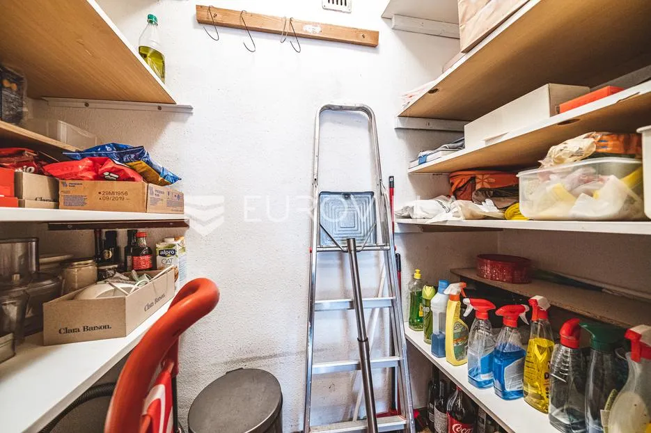 zagreb, volovčica trosoban stan 58 m2, parking - slika 14