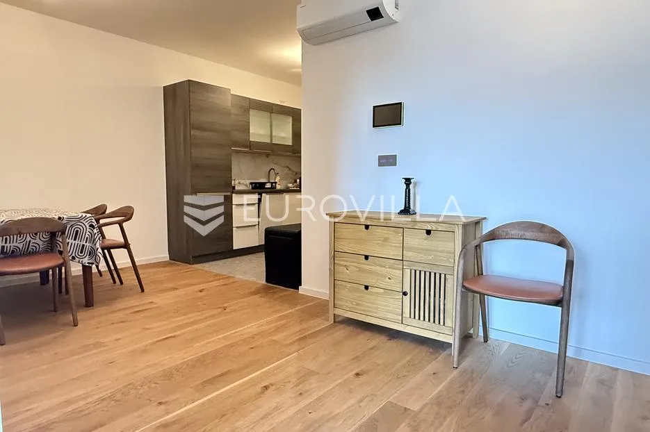 pula, centar, moderni i vrhunski dvosobni stan, 2. kat, 66.31 m², naktriven parking, lift, smart home - slika 5
