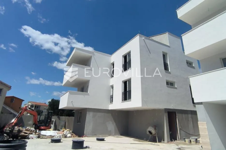zadar, vir – dvoetažni apartman a3 od 58,3 m2 s krovnom terasom od 26,7 m2 - slika 3