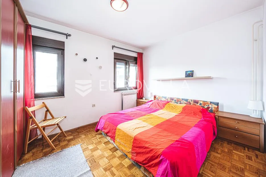 zagreb, trešnjevka, trosoban stan s loggiom 72 m² - slika 8