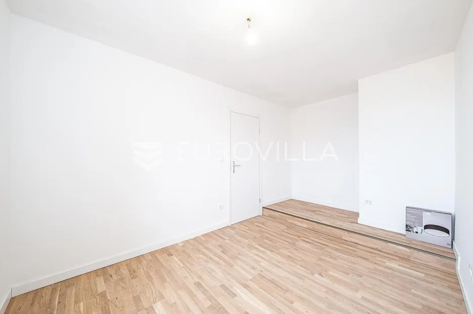 zagreb, centar, odličan trosoban stan 56 m² s panoramskim pogledom na grad - slika 6