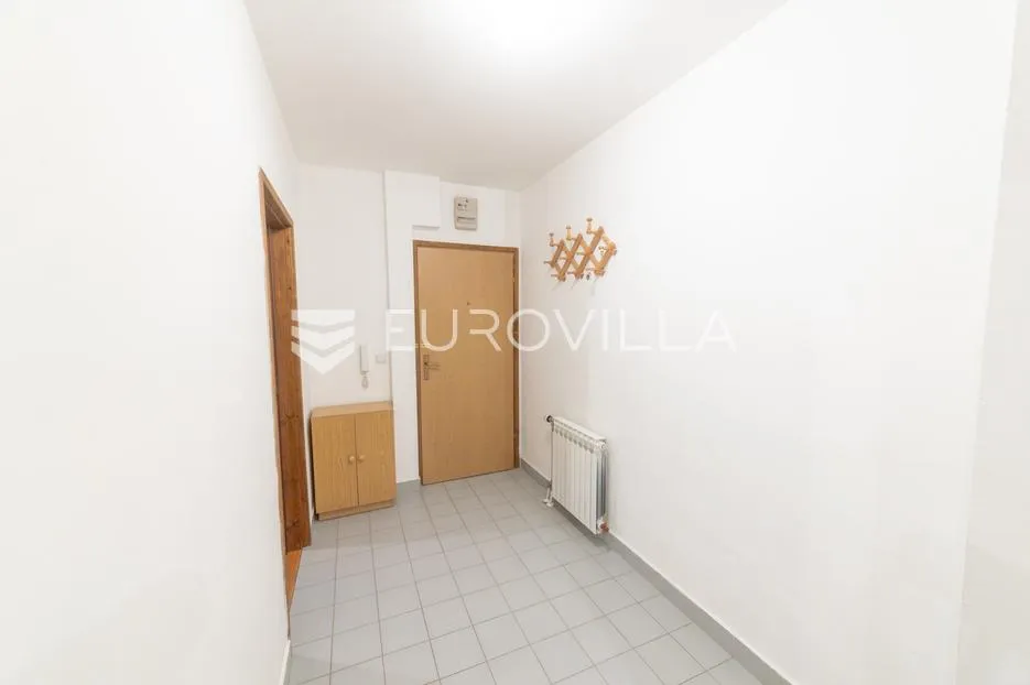 vukovar, borovo naselje, dvosoban stan s loggiom 56,38 m² i spremištem - slika 3