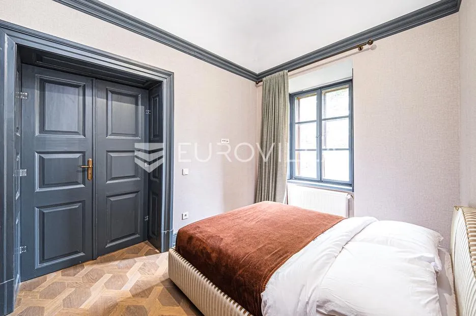 zagreb, gornji grad, demetrova ulica, luksuzan peterosoban stan 260 m² u palači s atrijem - slika 14