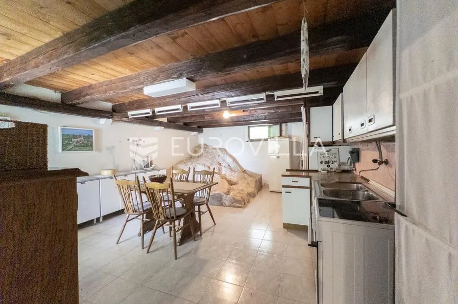 otok hvar - lijepa kamena kuća na mirnoj lokaciji - slika 10