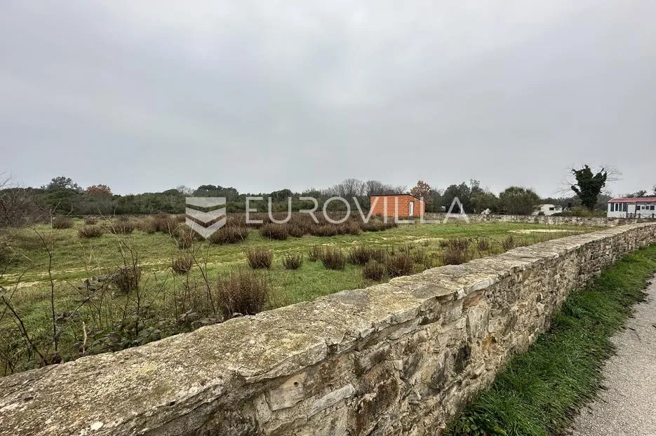istra, poljoprivredno zemljište 4400 m², prvi red do mora, legalizirani objekt - slika 4