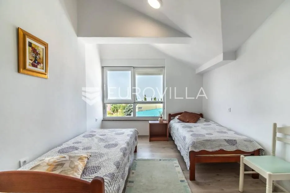 istra, peroj, apartmanska kuća s prekrasnom okućnicom i panoramskim pogledom na brijune - slika 20