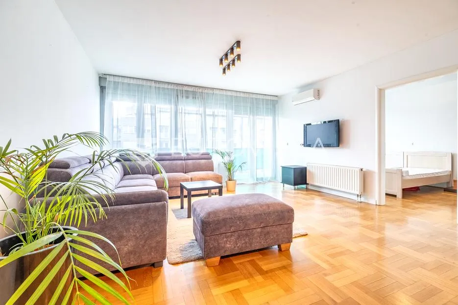 zagreb, dubrava, prekrasan dvosoban stan, 81 m² - slika 1