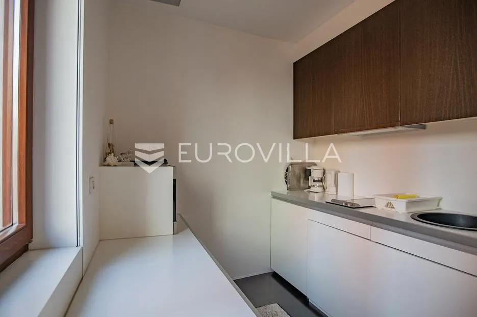 istra, rovinj, prostran poslovni 171 m2 prostor u centru grada - slika 8