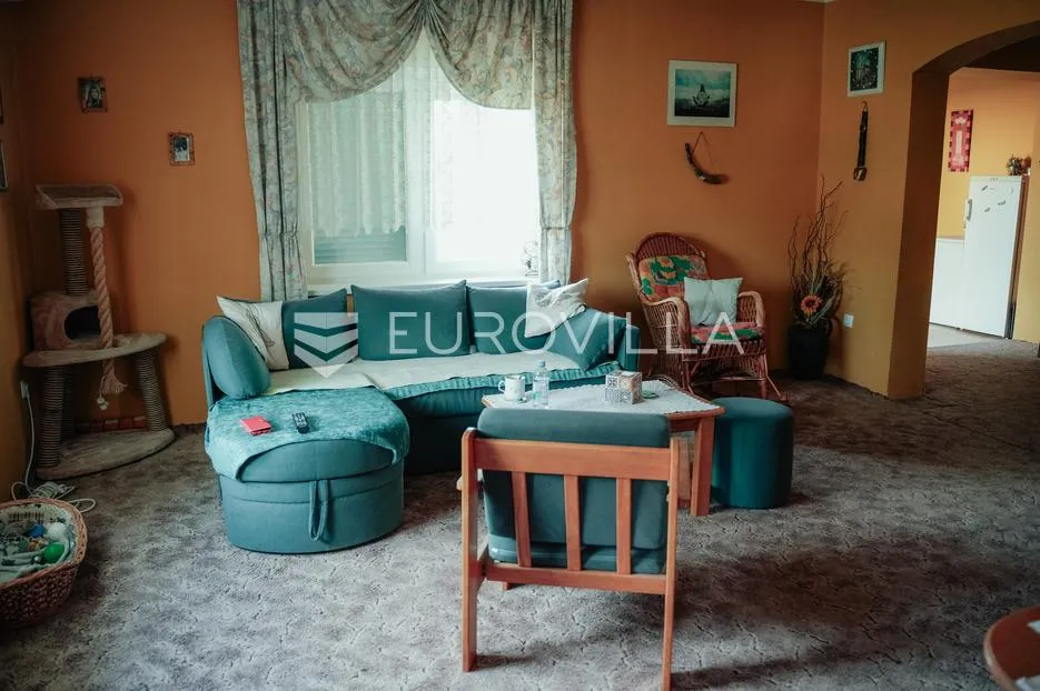 nuštar, prostrana obiteljska kuća 280 m², na zemljištu od 5684 m² - slika 10